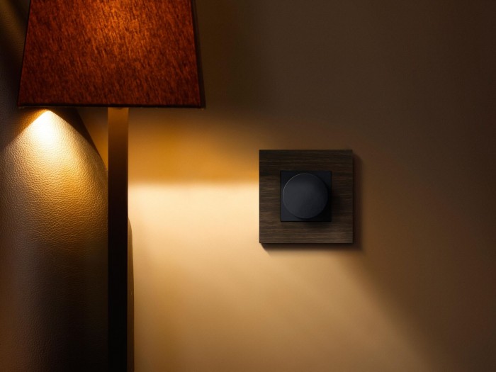 Niko - Universal Dimmer Niko - Universal Dimmer